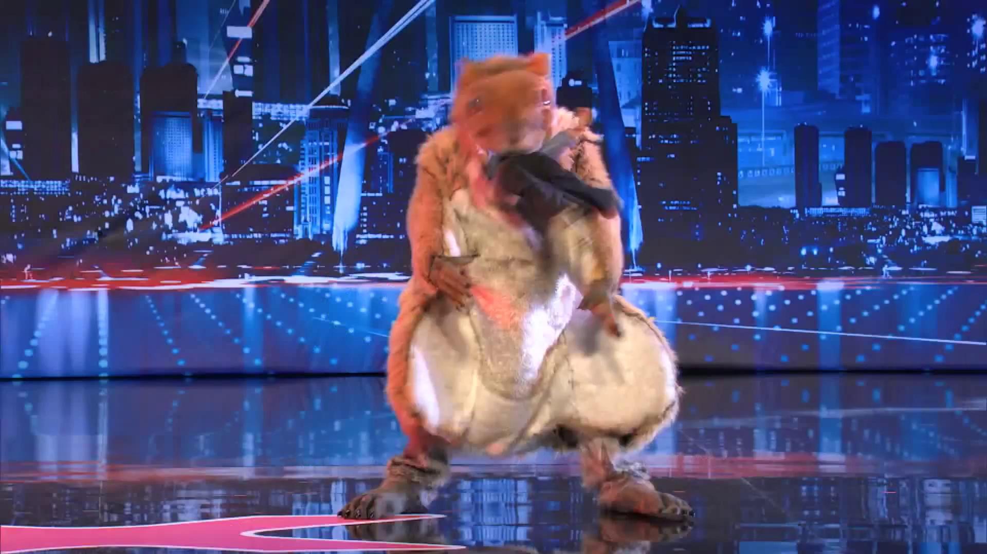 America's Got Talent 2013 - Season 8 - 103 - Johnny Jetpack - Giant Squirrel Swallows a Little Boy