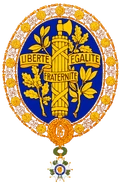 Coat of arms of France (UN variant).png (666 kio) Grand collier « type 1881 ».