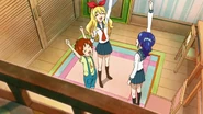 Aikatsu! - 01 07.50.jpg (118 KB) The three to Mizuki's performace.