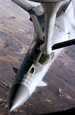 390px-B-1 Lancer aerial refueling.jpg (64 KB) A B-1B doing aerial refueling