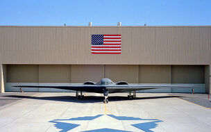 800px-B2 bomber initial rollout ceremony 1988