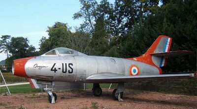 800px-Dassault Ouragan.jpg
