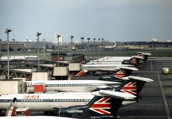 BEA-Tridents-Heathrow 4 73 w