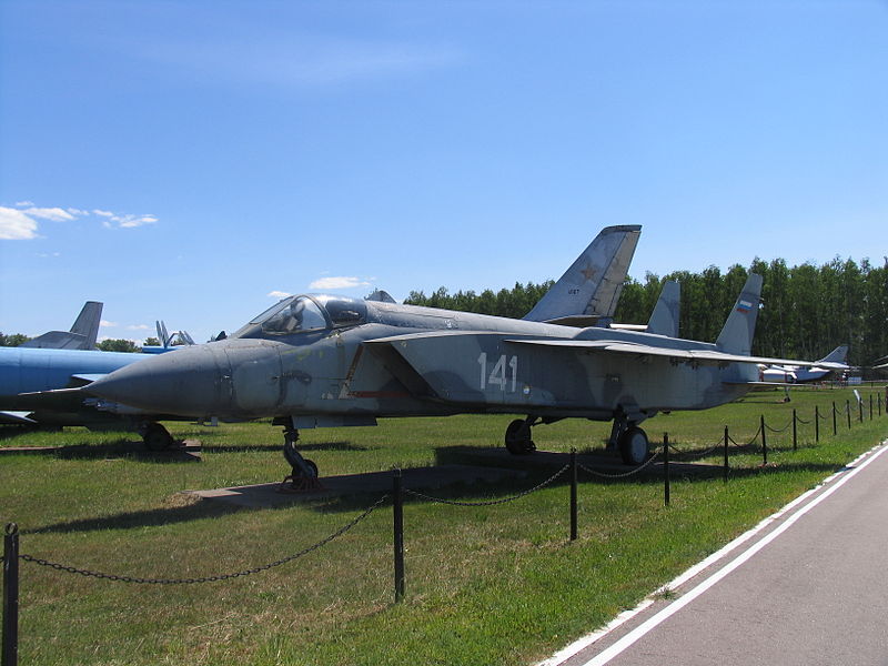 Yakovlev Yak-25 - Wikipedia