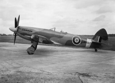 Supermarine Spiteful FXIV side view c1945