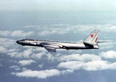 800px-Tu-16 Badger E