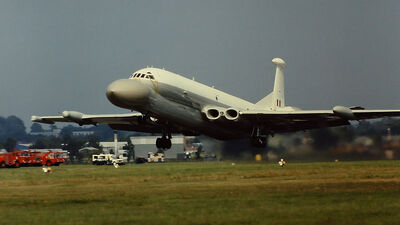 800px-Nimrod-XZ286-130