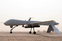 800px-080709-F-2511J-105.jpg (55 KB) MQ-1B Predator