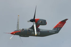An AW609 in flight at the 2007 Paris Air Show.