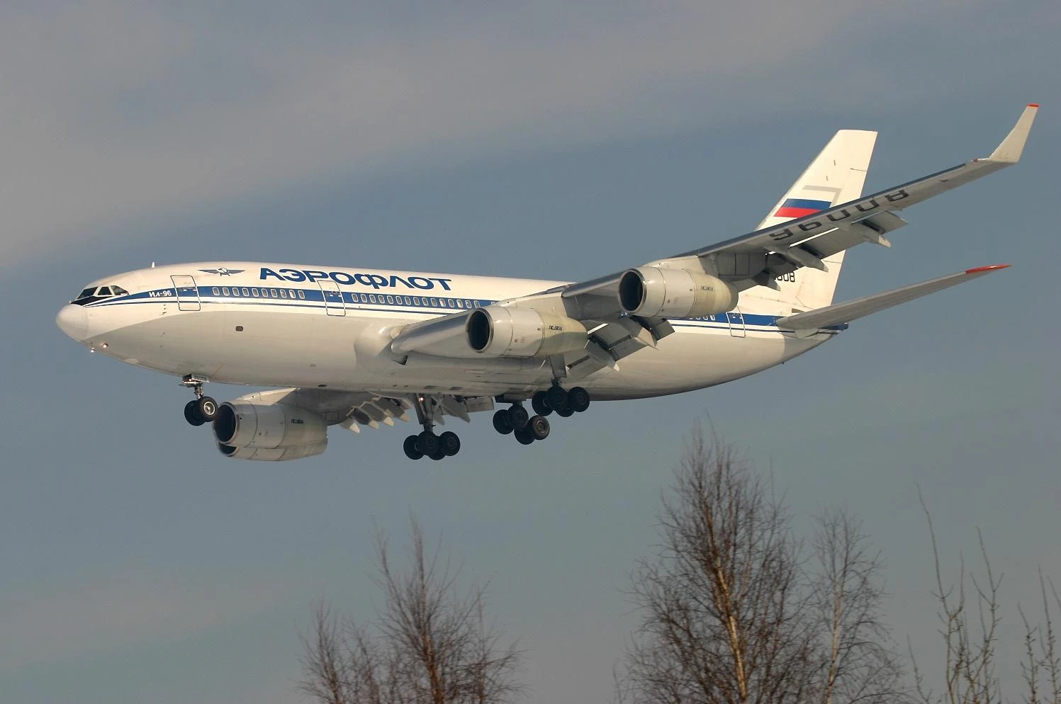 s*︎様 Ilyushin IL-96-300 1/400 Aeroflot hqdefault.jpg