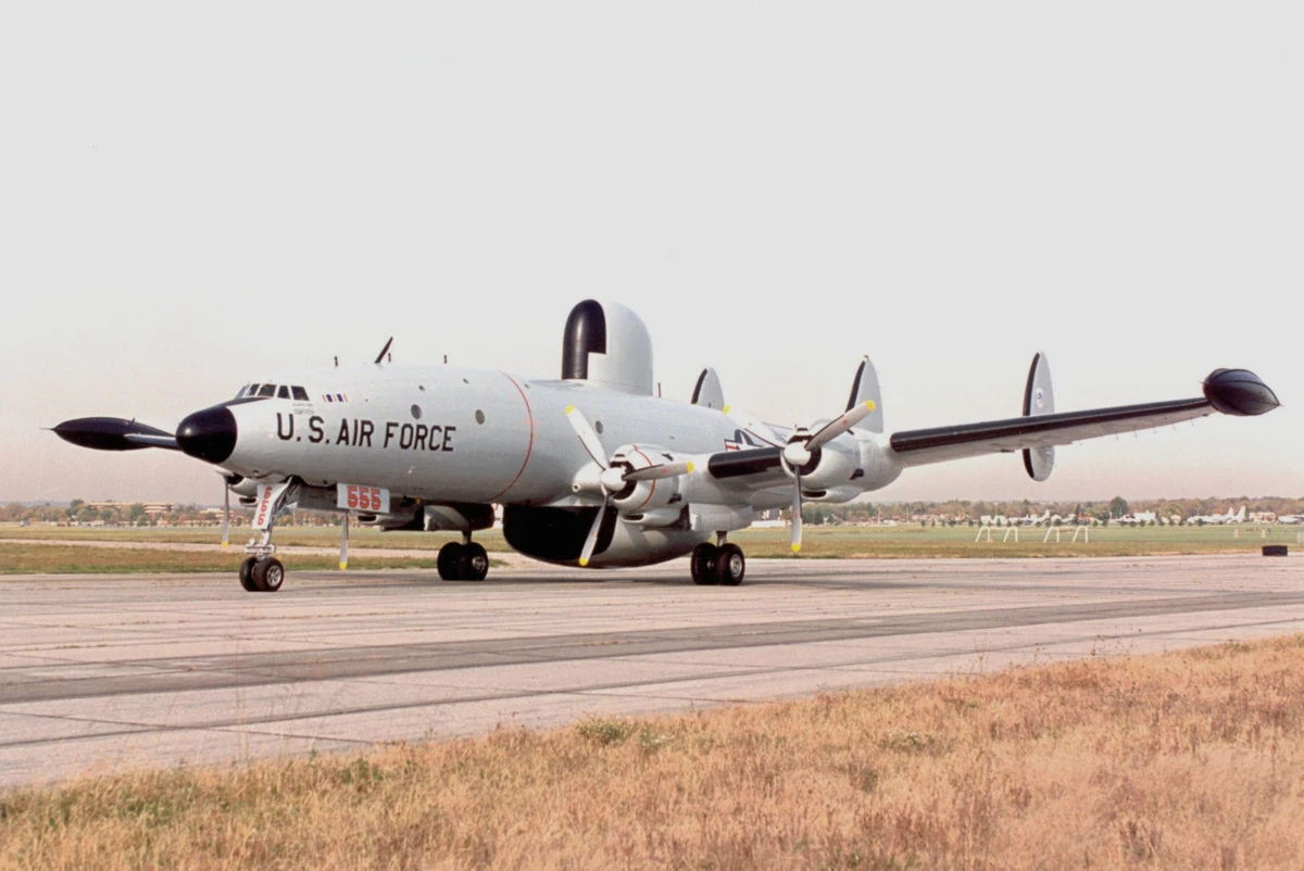 Lockheed EC-121 Warning Star | Aircraft Wiki | Fandom
