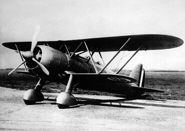 800px-Fiat CR 42 Falco fighter parked