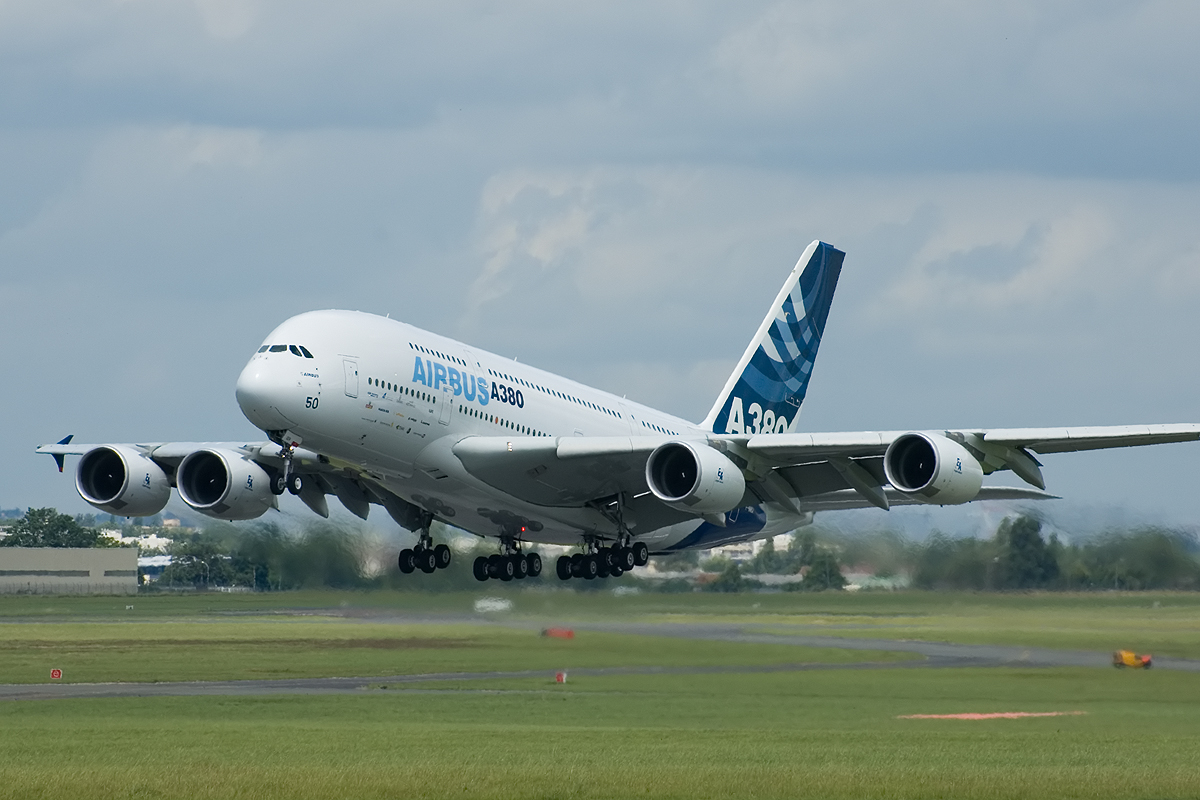 airbus a380 900