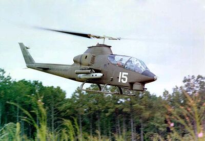 800px-Ah-1cobra 1.jpg