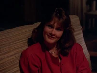 Laurie-flight 93 is missing.jpg (39 KB) Lynn Herring as Laurie, the accountant sent to help Hawke do his taxes