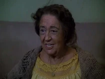 Old woman-jennie.jpg (19 KB) This old woman played by Amapola De Ivano has a lot of screen time and lines, first to her cow and then when leading the children in a song to keep their spirits up. But it's all in Spanish.