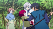 Yoon watches Hak and Kija save Yona