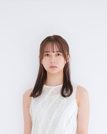 ayane アヤン ボンバーキーネックプルオーバー　早い者勝ち美品 sale》《ayane/アヤン》ボンバー ショート丈 プルオーバー