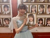 KuramotoMiyuuWallhangingphotooutside2022