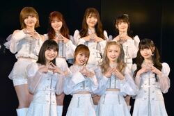 akb48 初代 Sakuranohanabiratachi 2008 (Original Mix) - YouTube