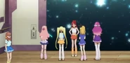 Screen Shot 2012-07-09 at 5.12.47 PM.png (138 KB) Megumi, Orine, Yuka, Sonata, and Mimori listening to Kanata at practice.