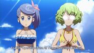 Makoto and Suzuko at the beach