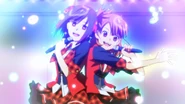 Akb0048.941.jpg (137 KB) Acchan the 13th and Yuuko the 9th.