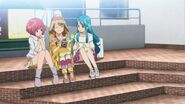 Yuuko talking to Chieri and Nagisa.