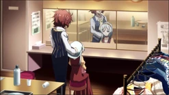 Brushing Hitsugi's hair before the play.