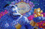 A Genie and Duffy topiary made for Tokyo DisneySea's Mickey & Duffy's Spring Voyage.