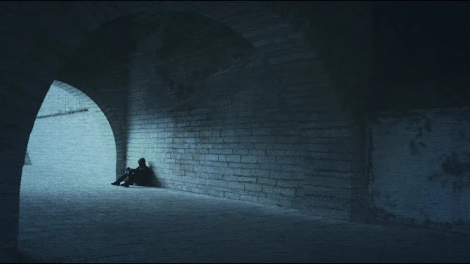 『Faded』は、ノルウェーの音楽プロデューサー兼DJであるアラン・ウォーカーとノルウェーの歌手Iselin Solheimによる楽曲である。