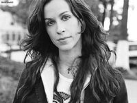 Alanis-Morissette-2012