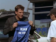 Vaterundsohn2.jpg (102 KB) Semir hat die falsche Schürze für Dieter gekauft.