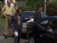 Vaterundsohn8.jpg (119 KB) Semirs Bein wurde von einer Kugel getroffen.