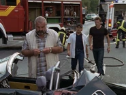 Vaterundsohn3.jpg (138 KB) Hotte findet Jochens Uhr an der Unfallstelle.