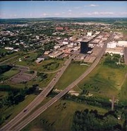 Vue aérienne du centre-ville de Grande Prairie.