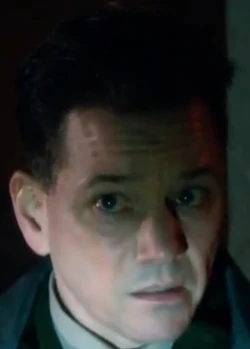 1x09 donovan.jpg