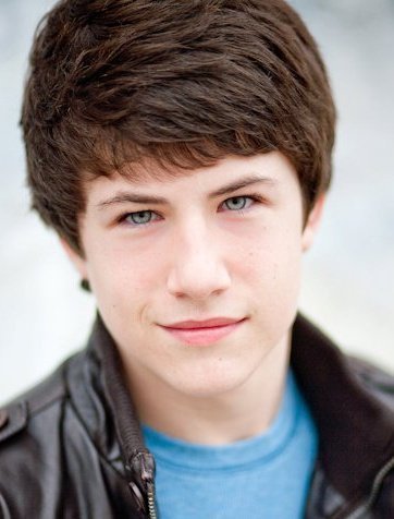 dylan minnette let me in