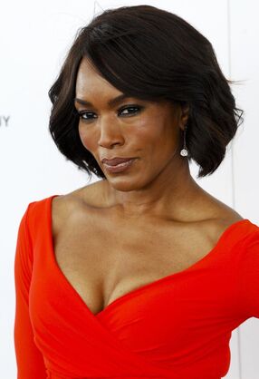 Angela bassett 6.jpg