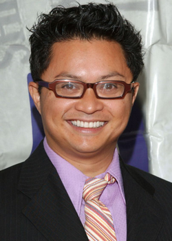 Alec Mapa — funny, Asian and oh so gay