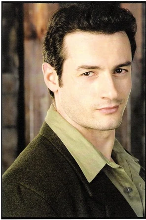 MV5BMTM4NTI2OTc4Nl5BMl5BanBnXkFtZTcwNzUzODkyMQ@@. V1 