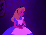 Alice-in-wonderland-disneyscreencaps.com-594