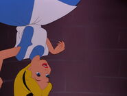 Alice-in-wonderland-disneyscreencaps.com-647