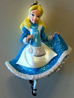 Disney-Alice-in-Wonderland-Figurine-Ornament-NEW-0-0.jpg