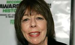 Frances-de-la-Tour-006