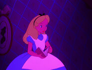 Alice-in-wonderland-disneyscreencaps.com-593