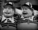Tweedledee y Tweedledum en la película de 1933