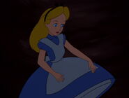 Alice-in-wonderland-disneyscreencaps.com-534