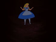 Alice-in-wonderland-disneyscreencaps.com-529