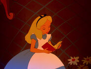 Alice-in-wonderland-disneyscreencaps.com-588